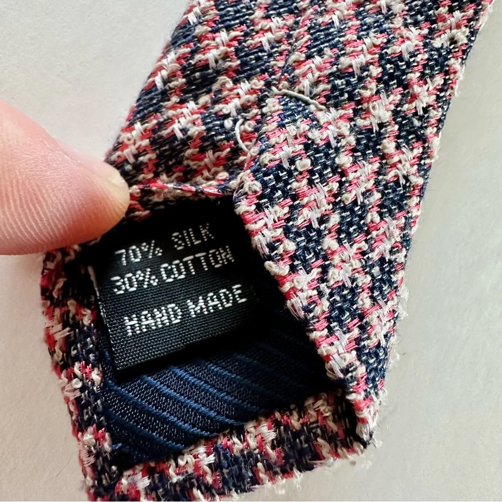 BRUNO MARCHESI Silk Cotton Textured Navy & Pink Houndstooth Classic Tie, 3”